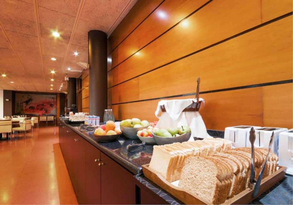 Hotel Granollers Kültér fotó