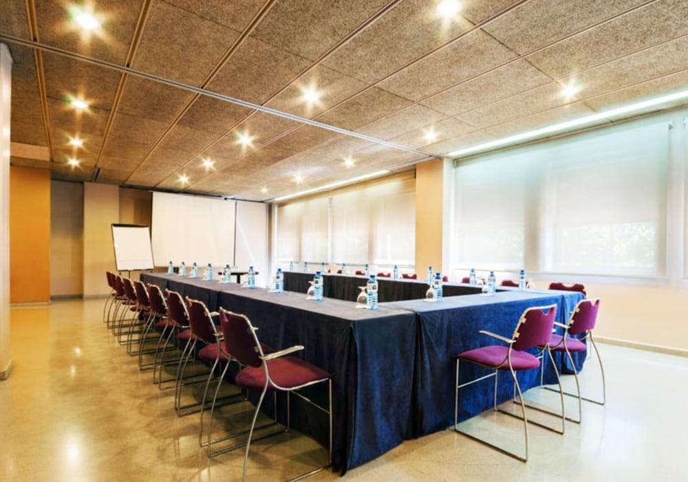 Hotel Granollers Kültér fotó