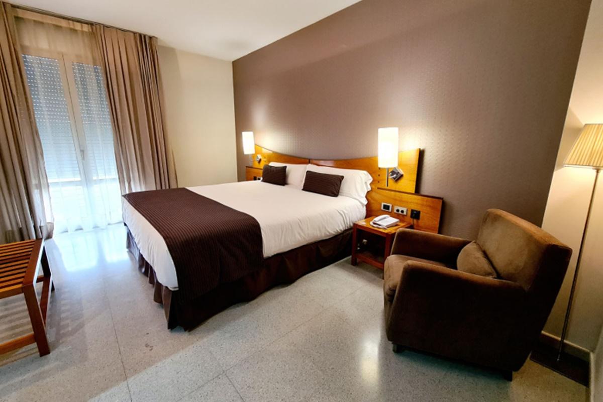 Hotel Granollers Kültér fotó