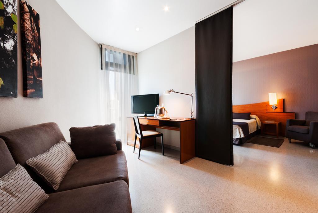 Hotel Granollers Kültér fotó