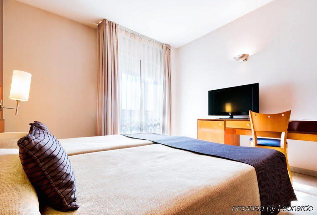 Hotel Granollers Kültér fotó