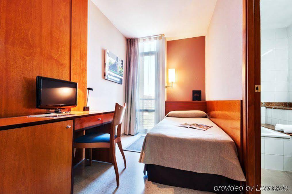 Hotel Granollers Kültér fotó